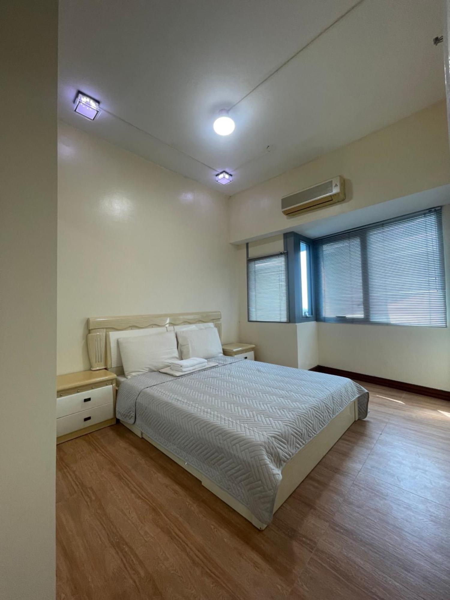 1br At Pearl Of The Orient Tower In Front Of Us Embassy Manila