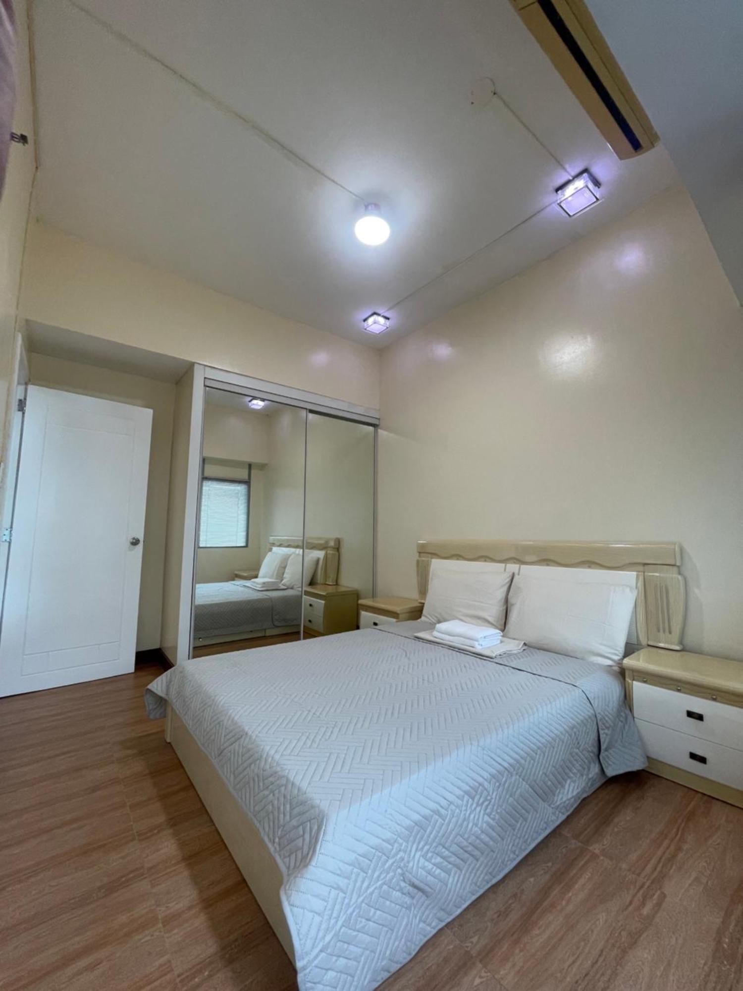 1br At Pearl Of The Orient Tower In Front Of Us Embassy Apartment