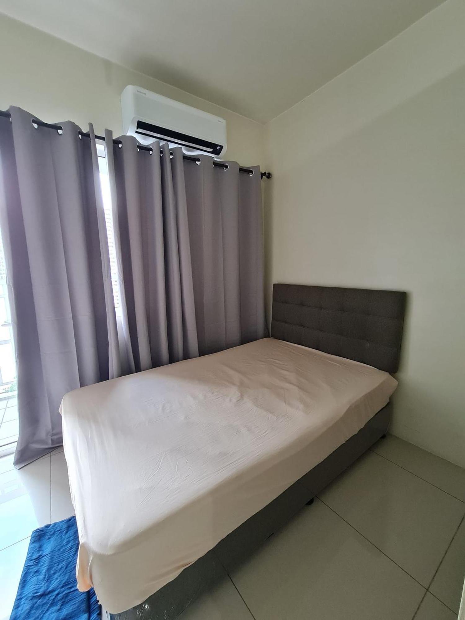 Apartment #20 Breeze Residences *