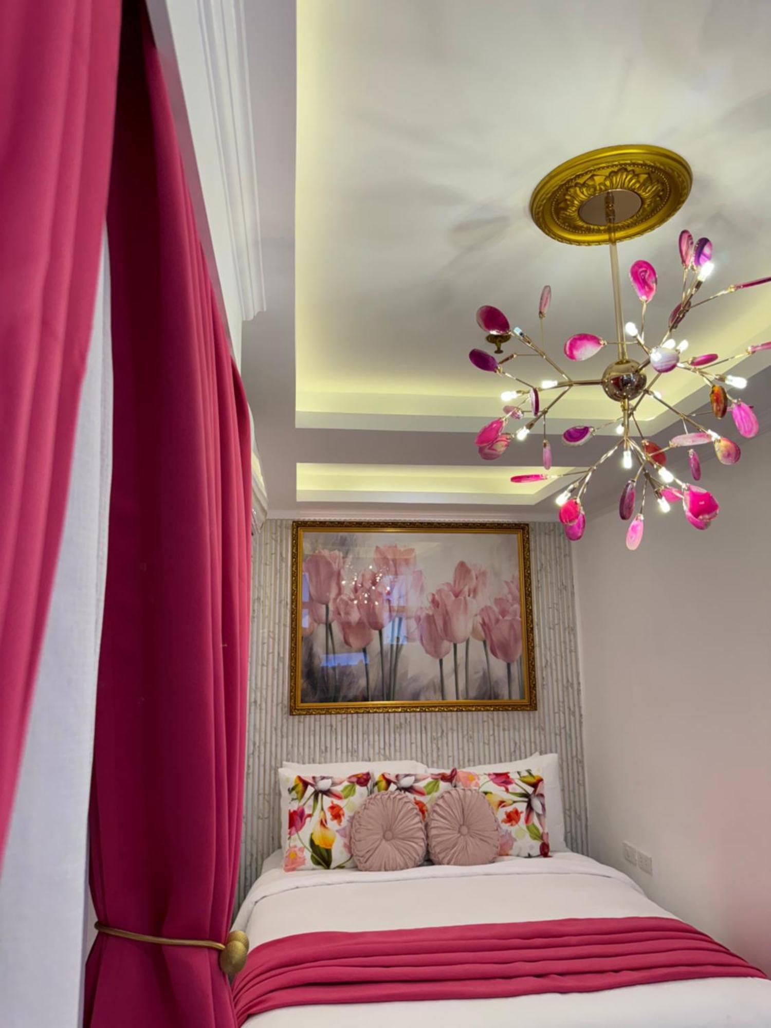 Makati Isabela Luxury * Manila