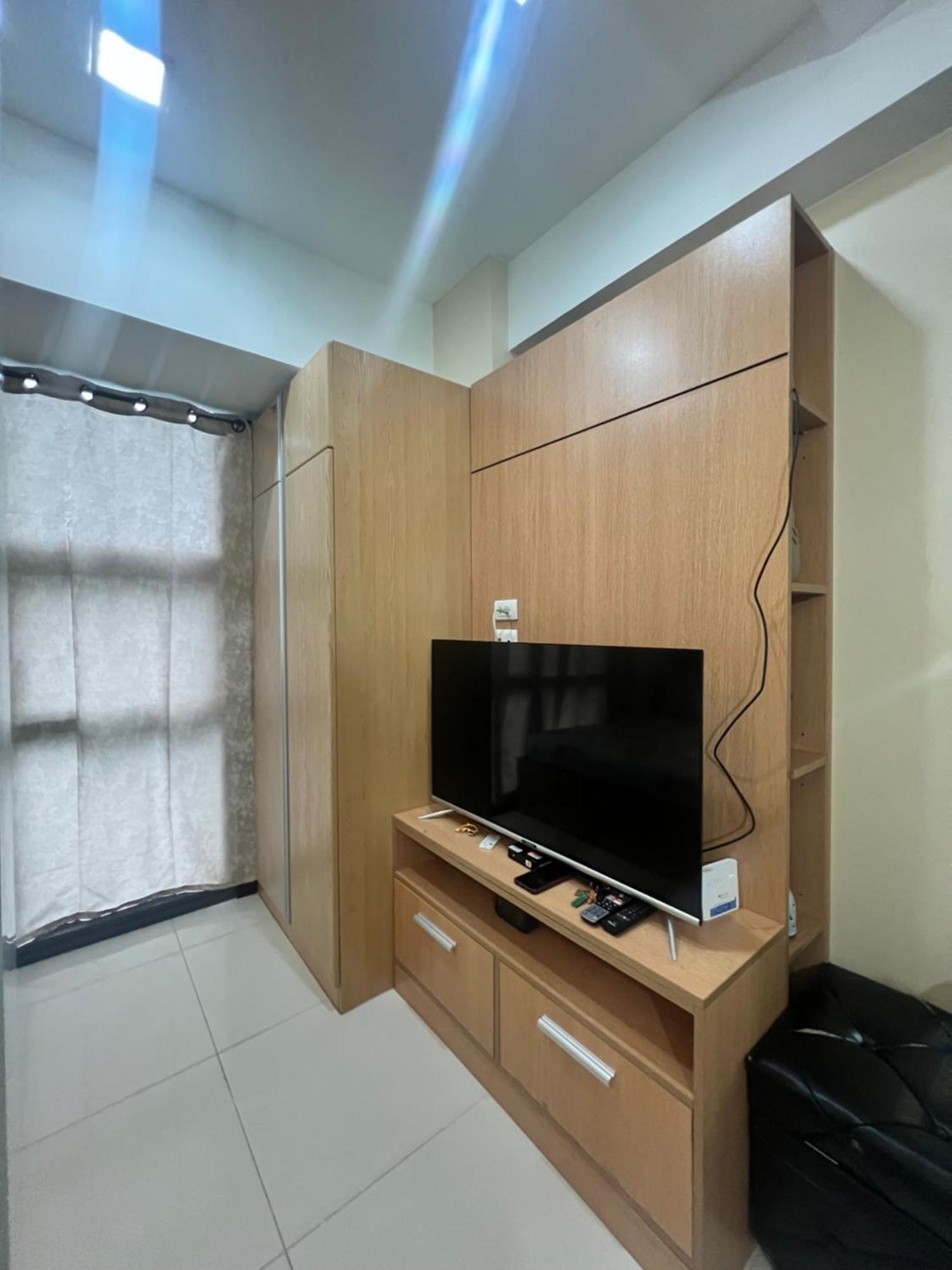 Mckinley Hill, Venice Grand Canal Apartment Manila