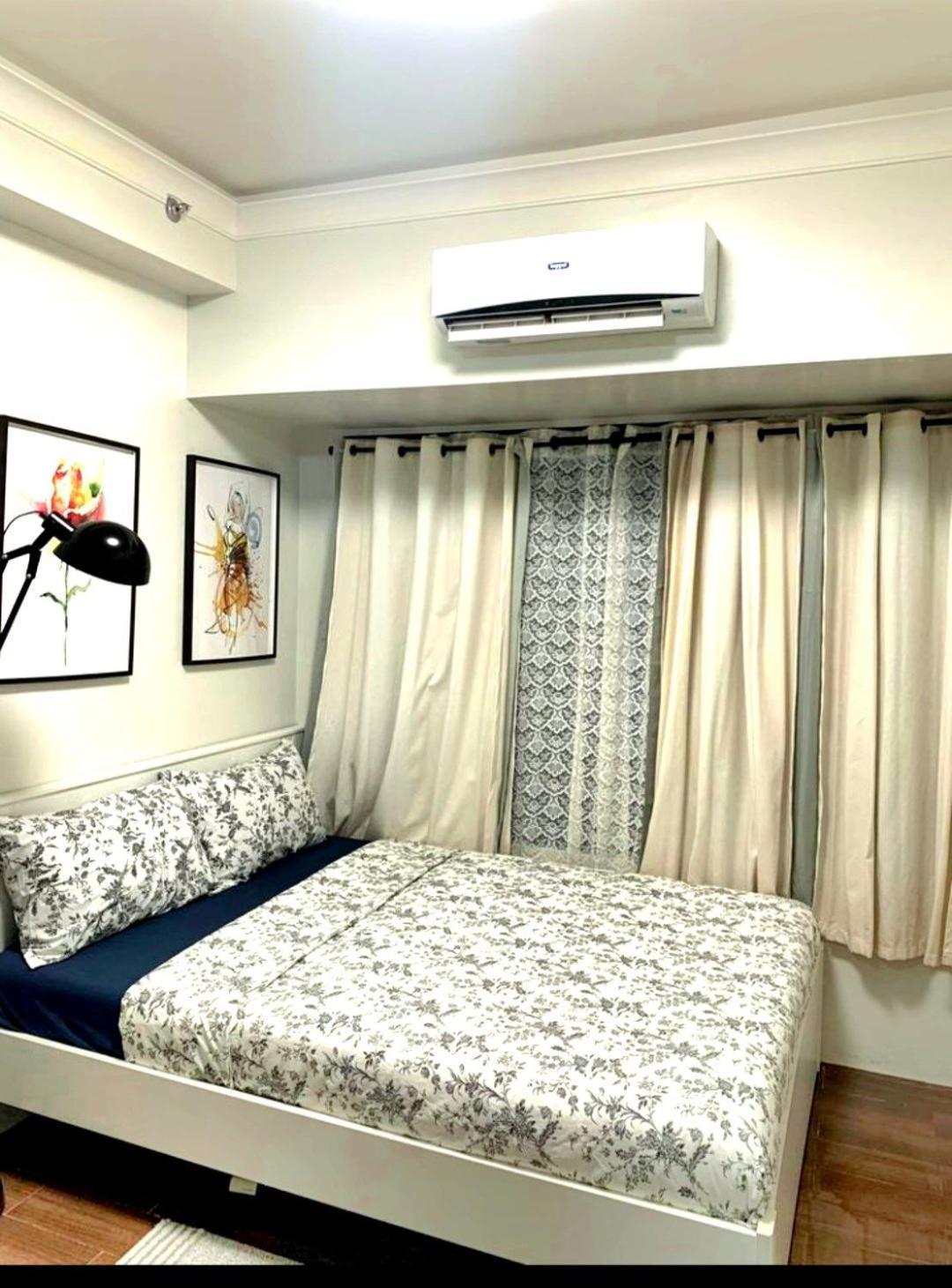 Cozy And Modern Comforts At Air Residences Makati * Manila