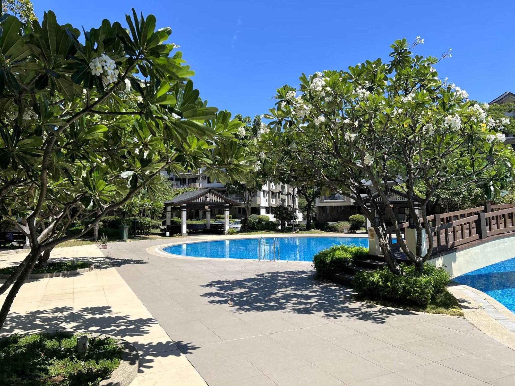 Apartment Stunning 2br Apt, 65 Sq M Netflix At Rosewood Pointe Residences Near Bgc *