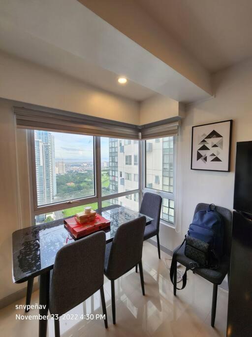 Victoria Tower B Bgc, Taguig Apartment *