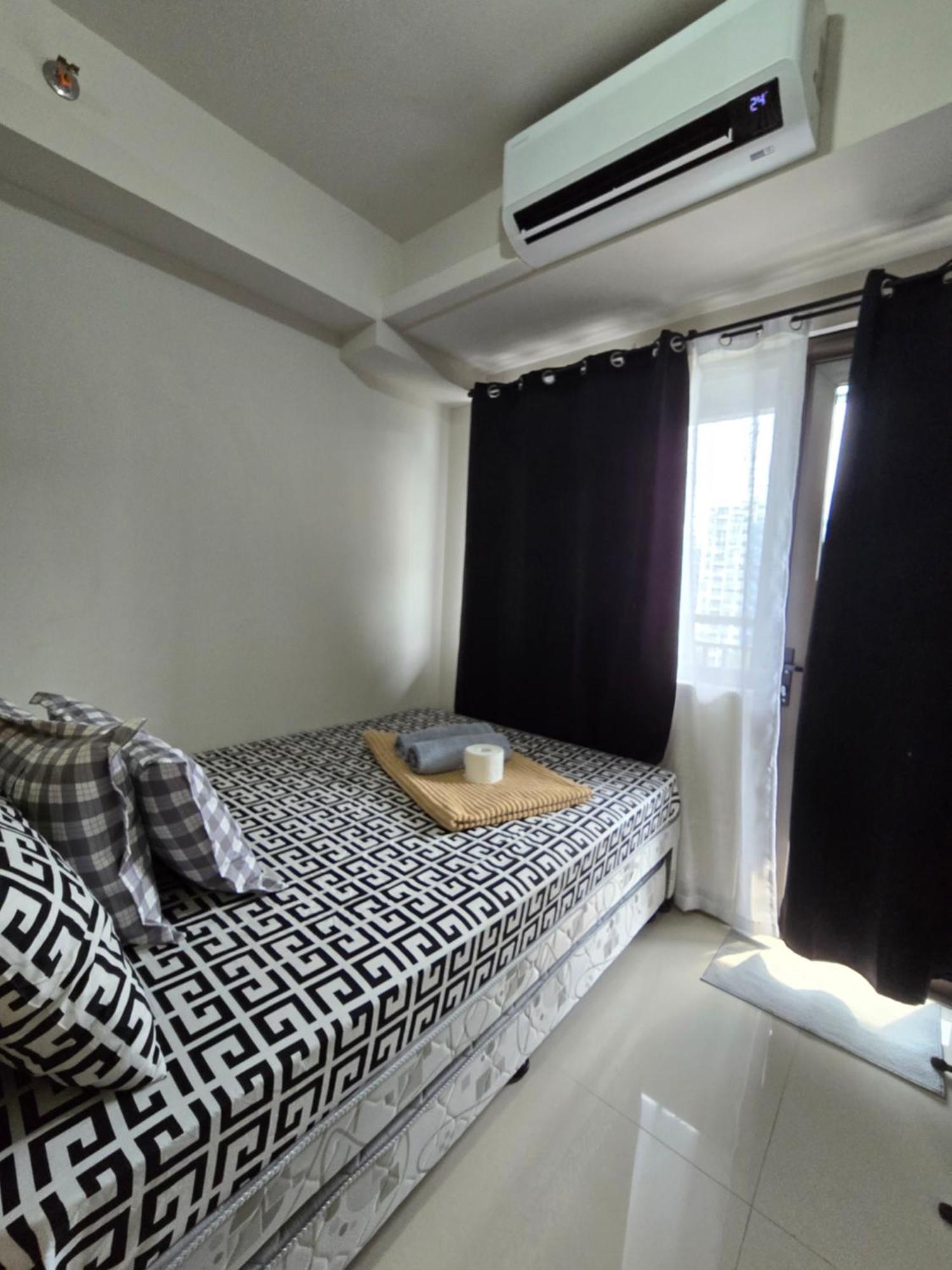 Ezbeds Near Mall Of Apartment