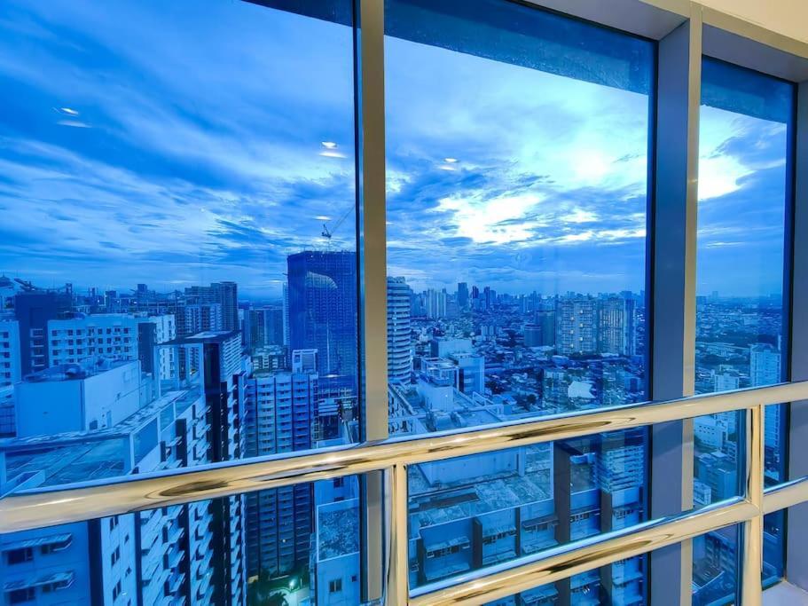 1br Unit Condotel W Balcony Fame Residences -fm03 Apartment Manila