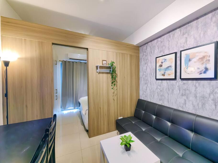 1br Unit Condotel W Balcony Fame Residences -fm03 *