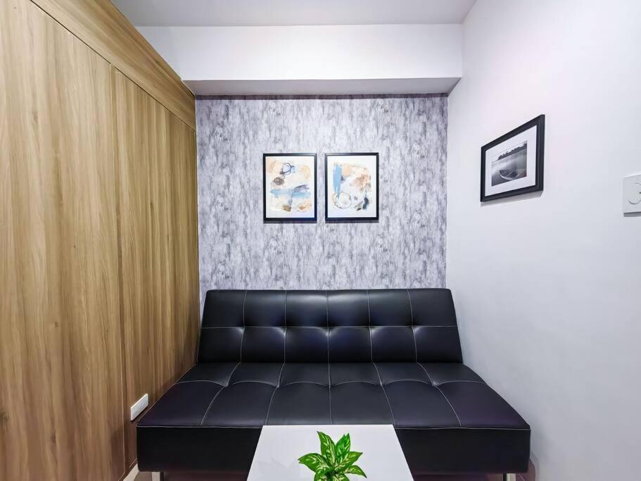 Apartment 1br Unit Condotel W Balcony Fame Residences -fm03