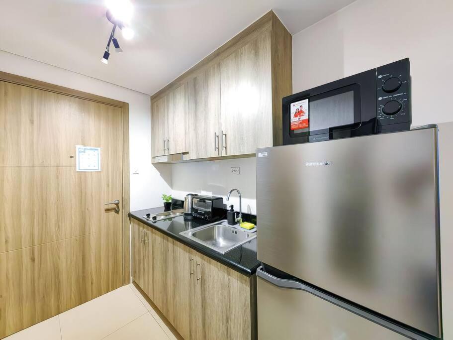 1br Unit Condotel W Balcony Fame Residences -fm03 *