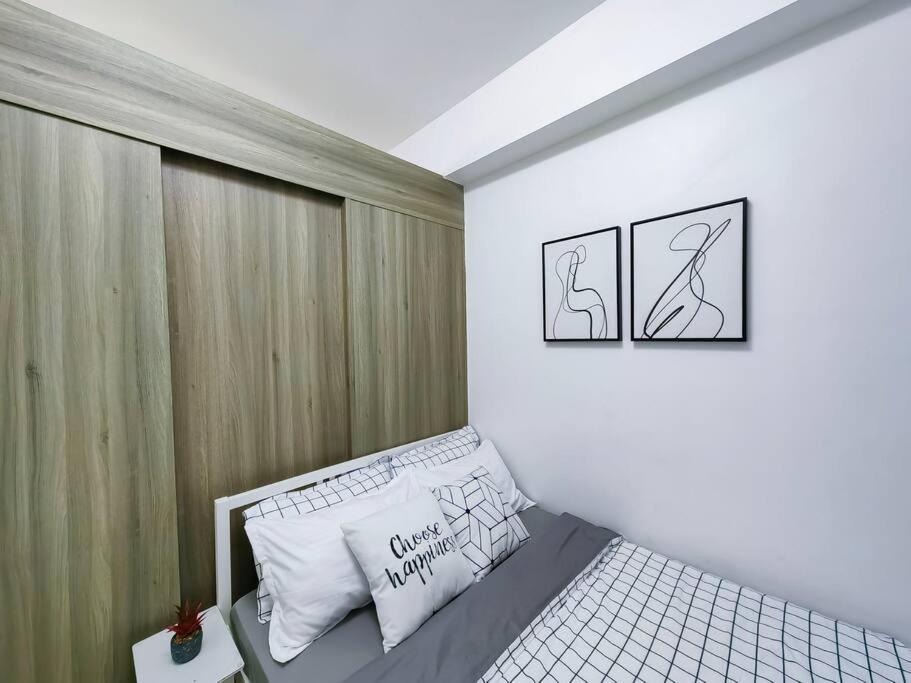 Apartment 1br Unit Condotel W Balcony Fame Residences -fm01 *
