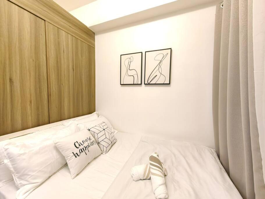 1br Unit Condotel W Balcony Fame Residences -fm01 *
