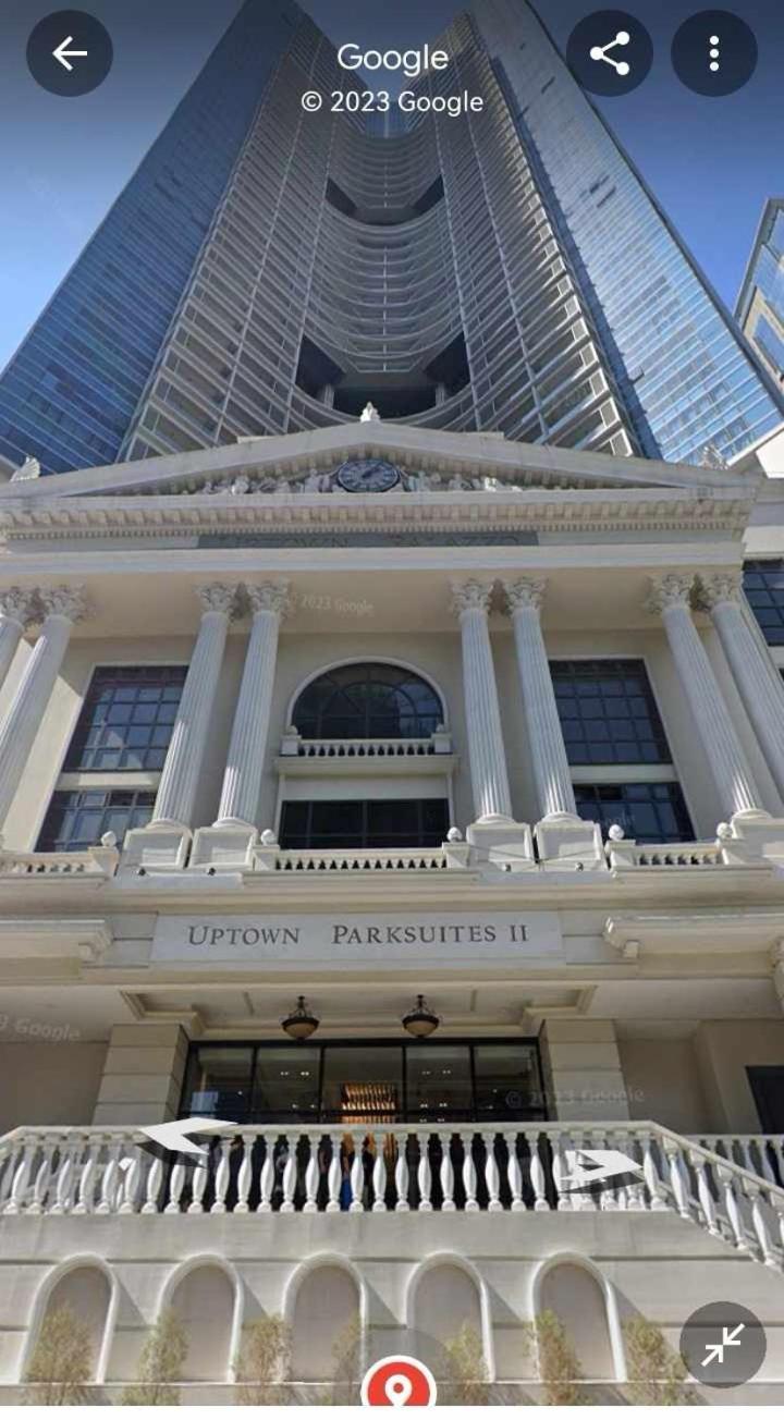 Albergue Uptown Parksuites Tower 1 Manila
