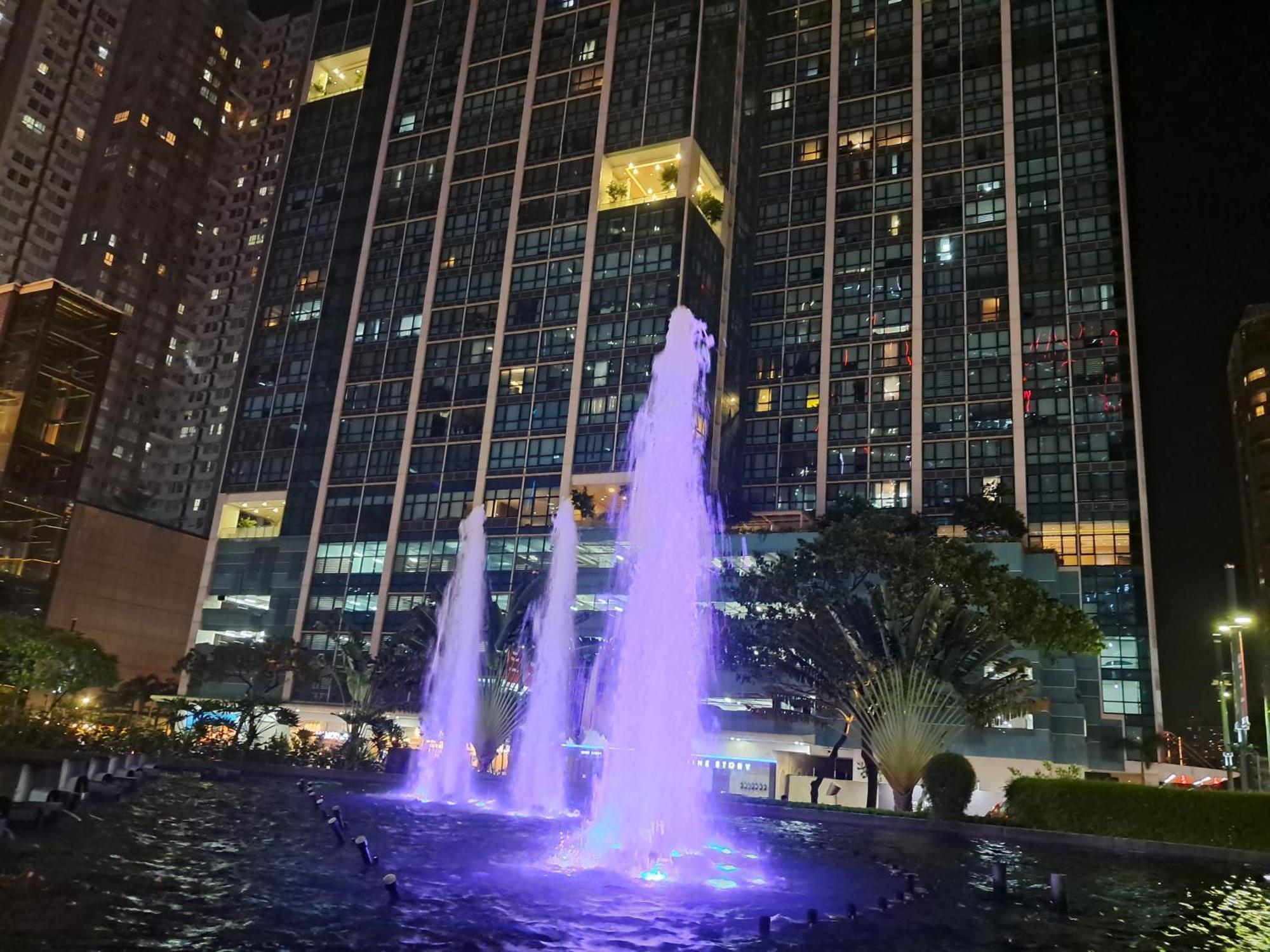 Uptown Parksuites Tower 1 Manila