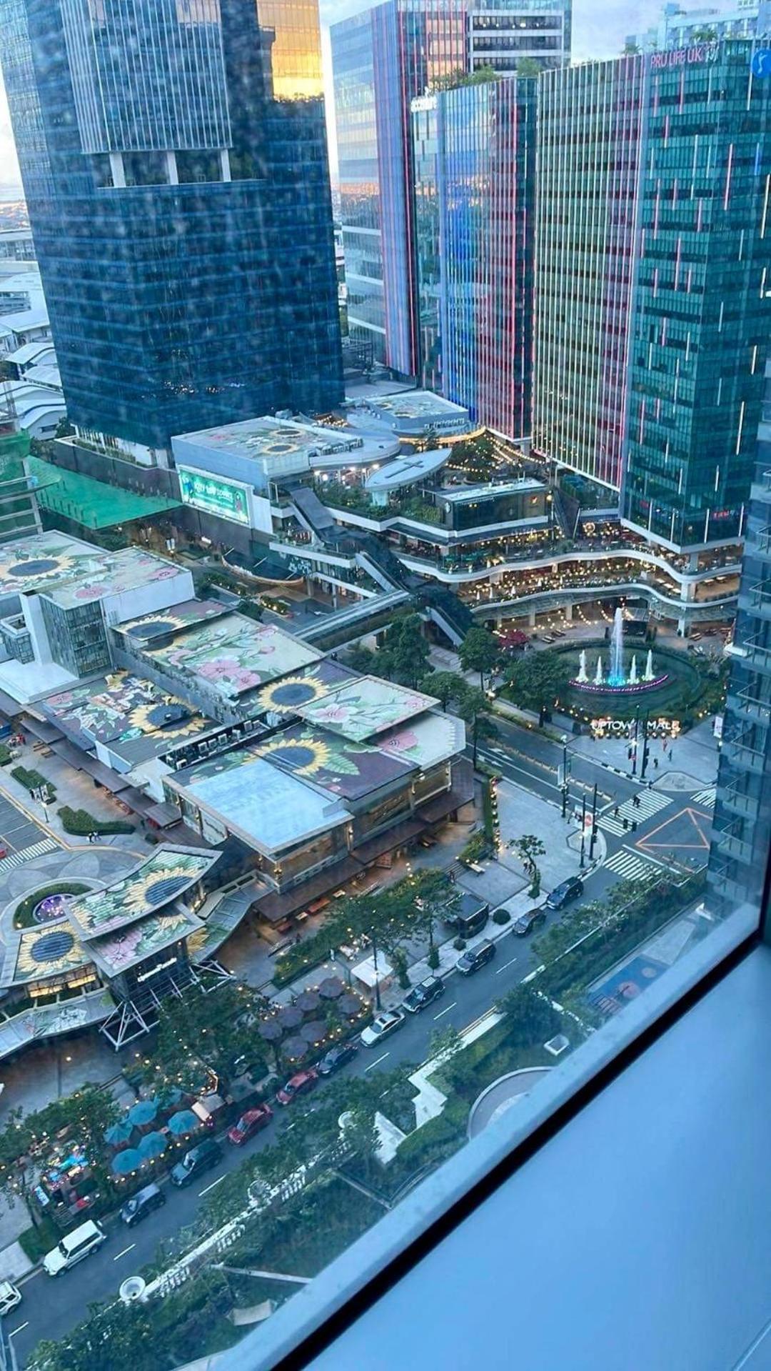 Albergue Uptown Parksuites Tower 1 Manila