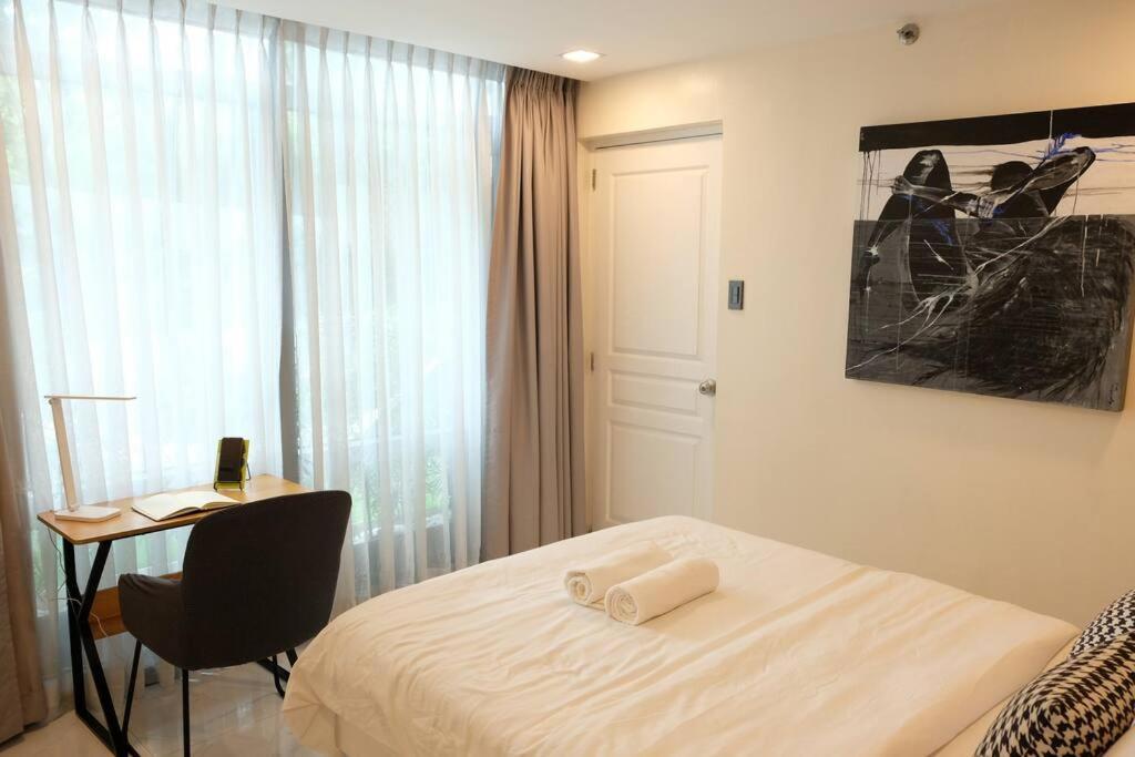 Loft 3br With Garden In Avant Bgc Parking With Fee * Manila