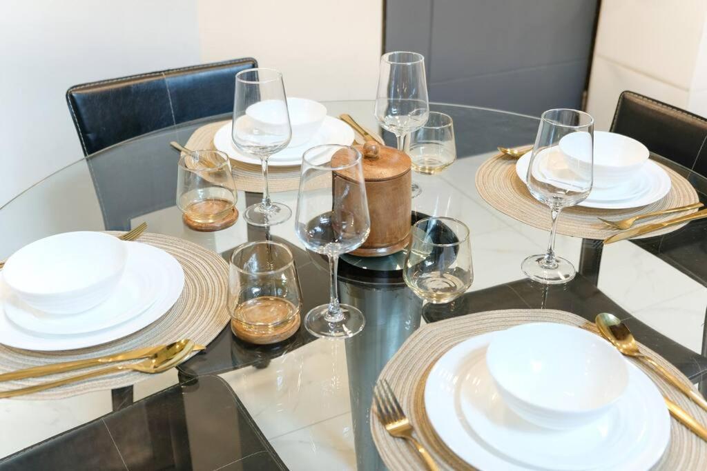Loft 3br With Garden In Avant Bgc Parking With Fee Manila