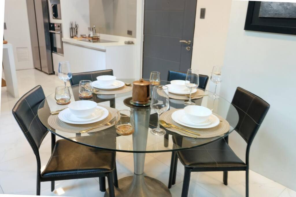 Loft 3br With Garden In Avant Bgc Parking With Fee * Manila
