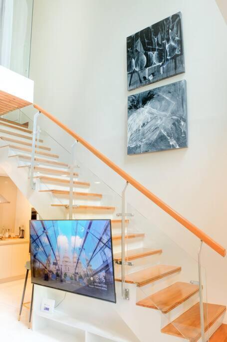 Loft 3br With Garden In Avant Bgc Parking With Fee *