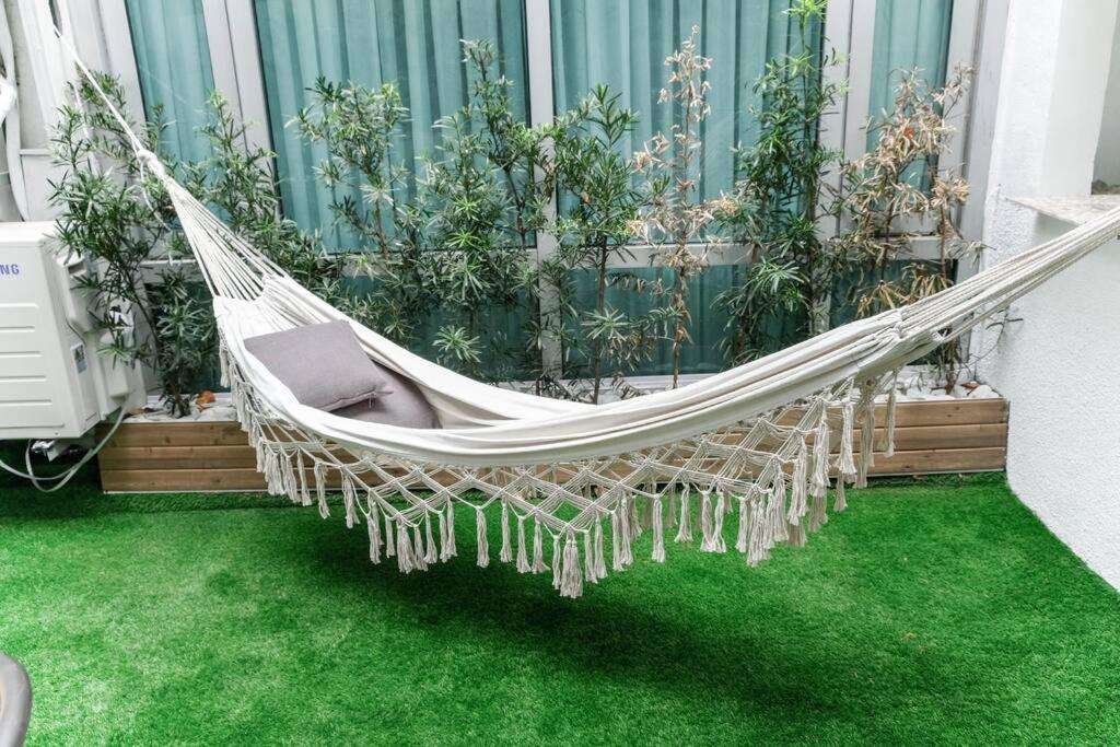 Apartment Loft 3br With Garden In Avant Bgc Parking With Fee Manila