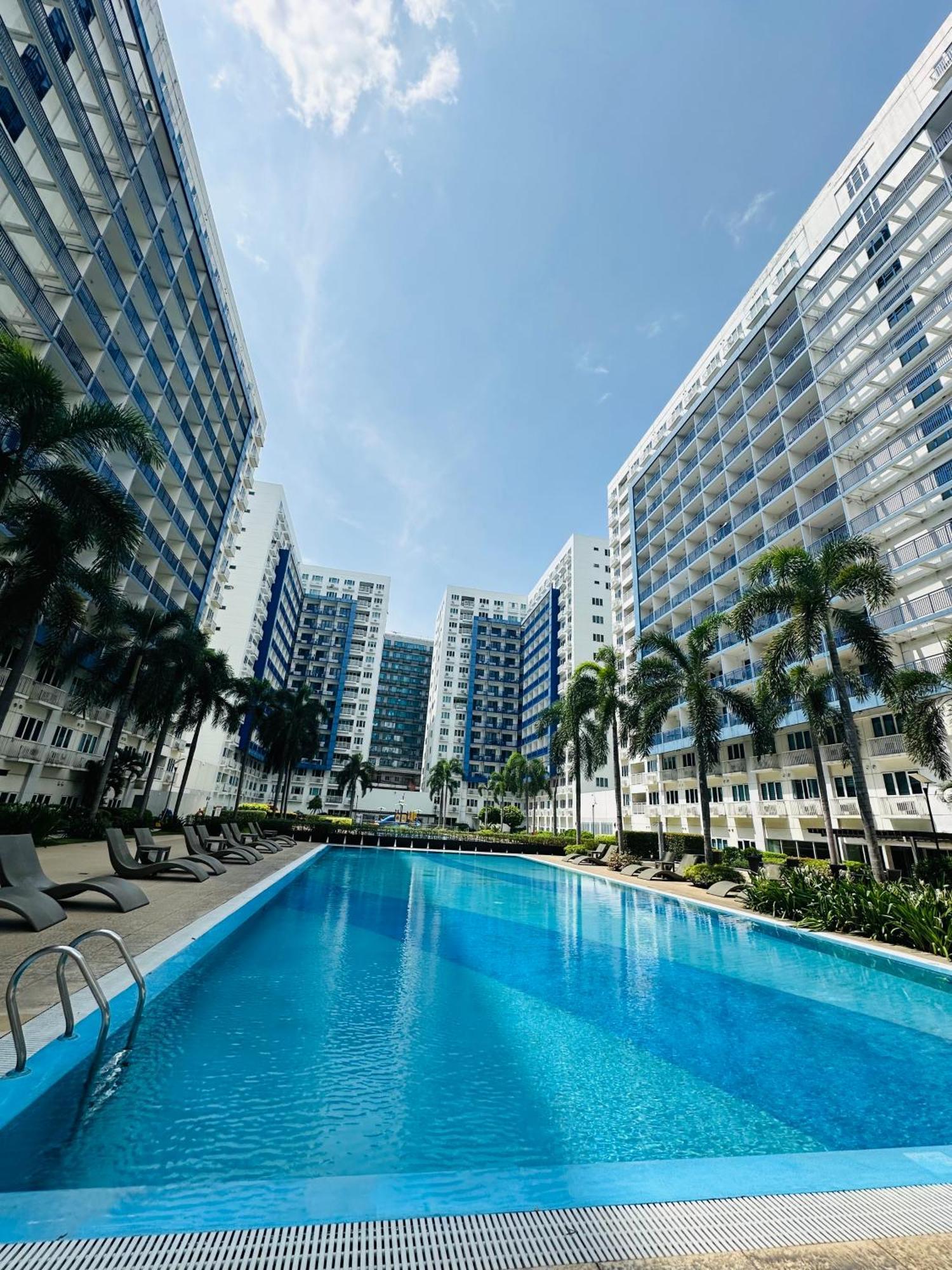 Sea Residences Moa Complex - Ruffa's Condotel Apartment
