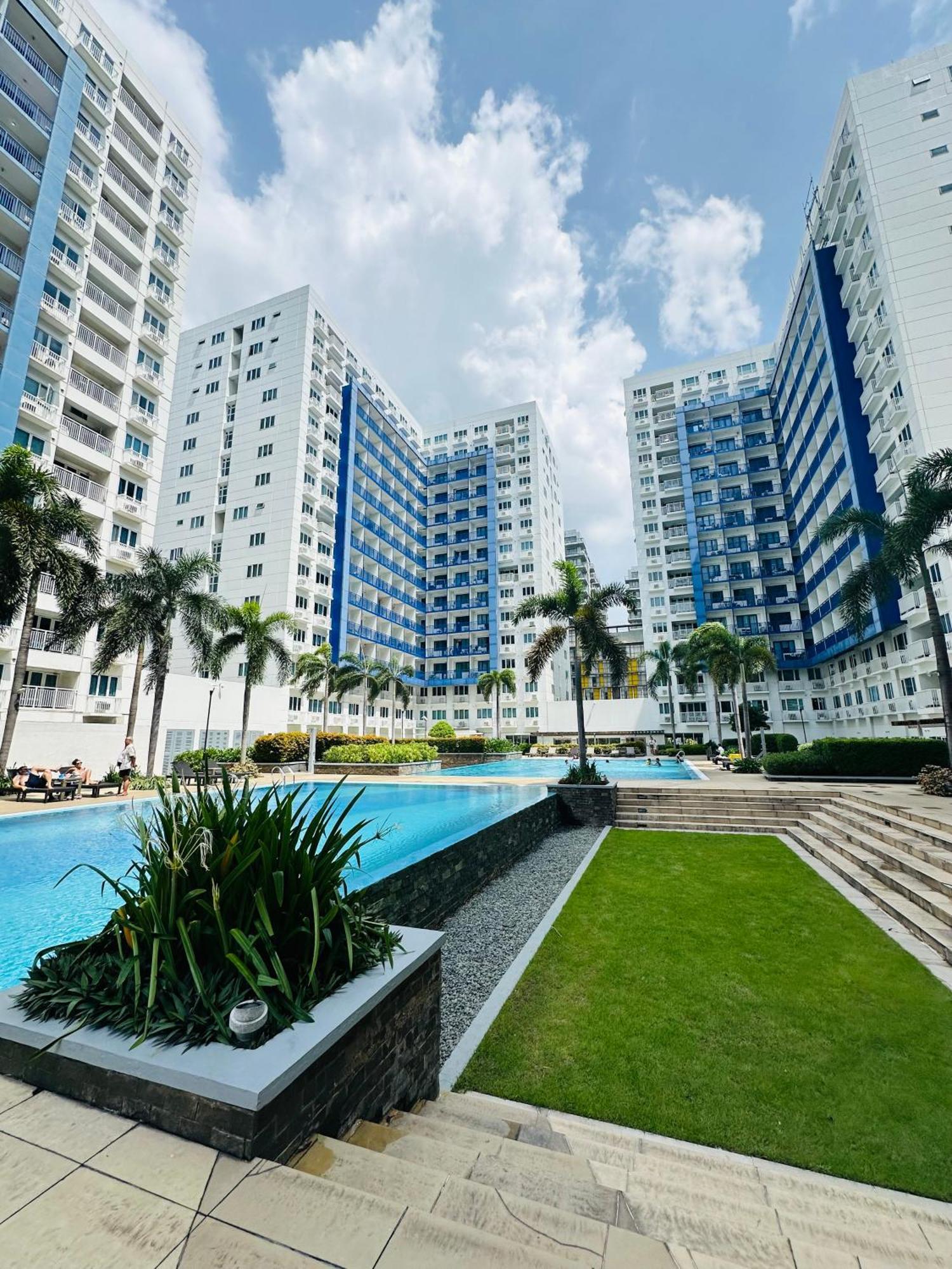 Apartment Sea Residences Moa Complex - Ruffa's Condotel