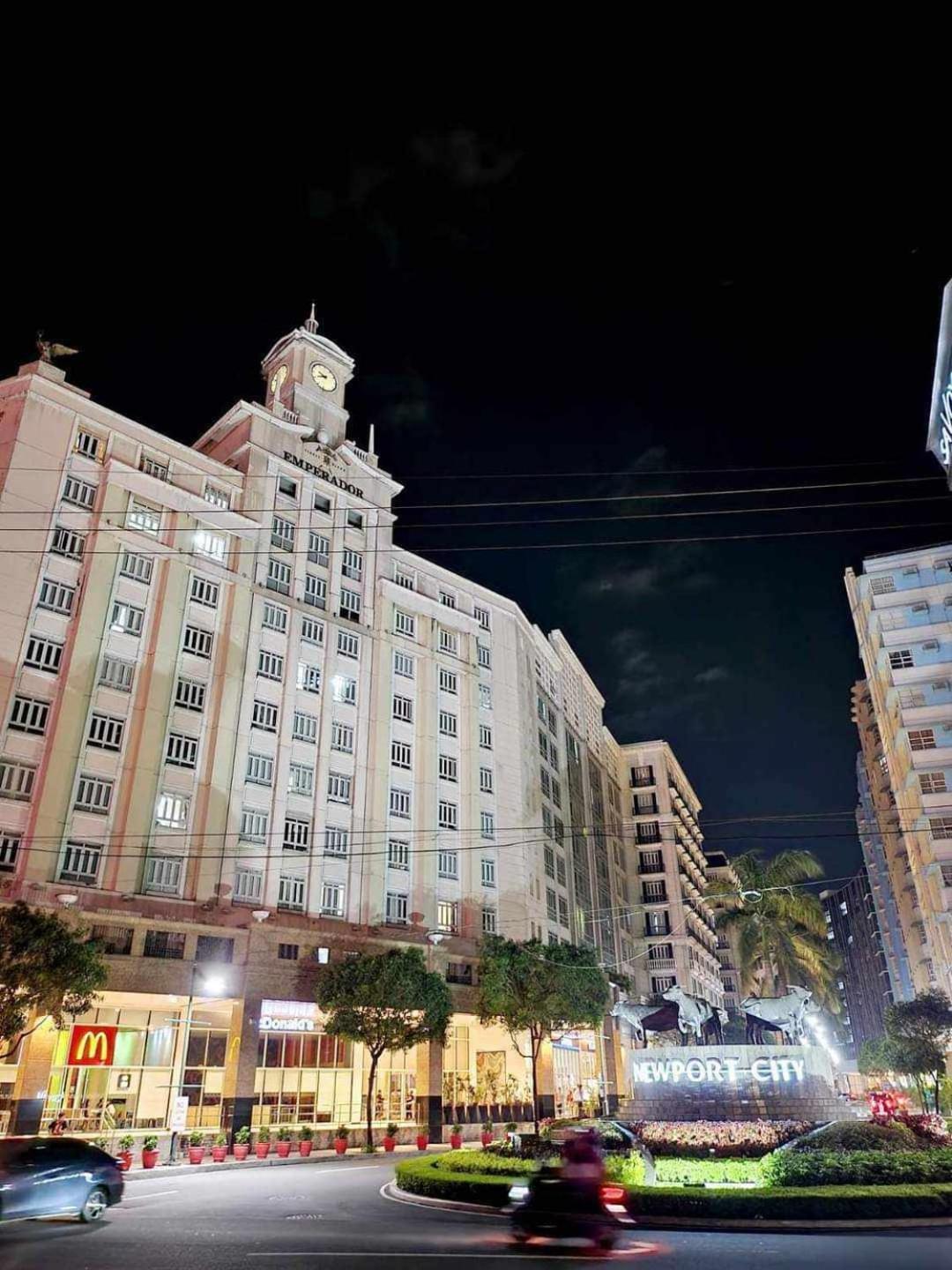 Avah Cozy Condotel 150 Newport Boulavevard Pasay Apartment