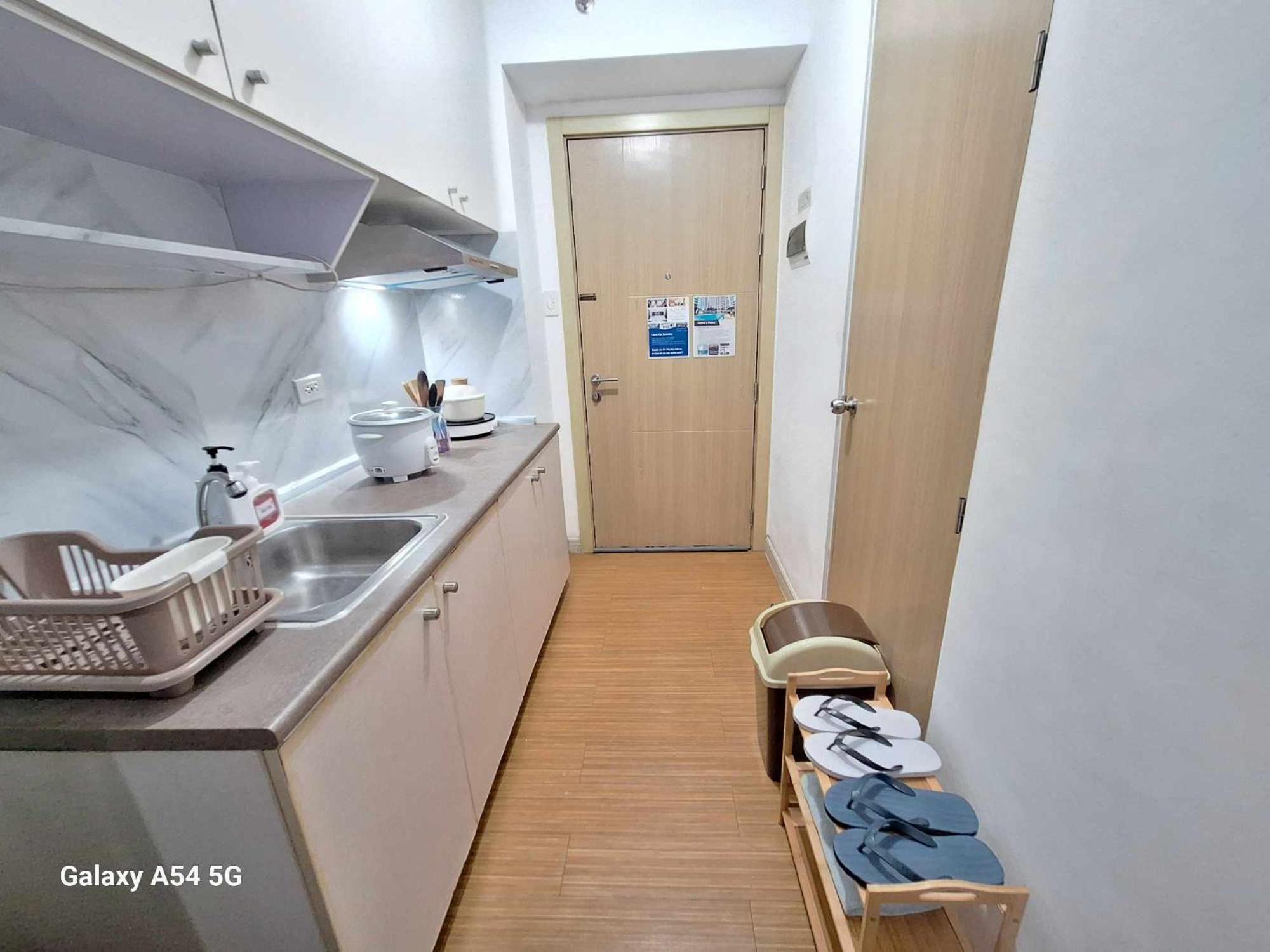 Stylish 1br With Wifi And Queen Size Bed In Grace Res Apartment Manila