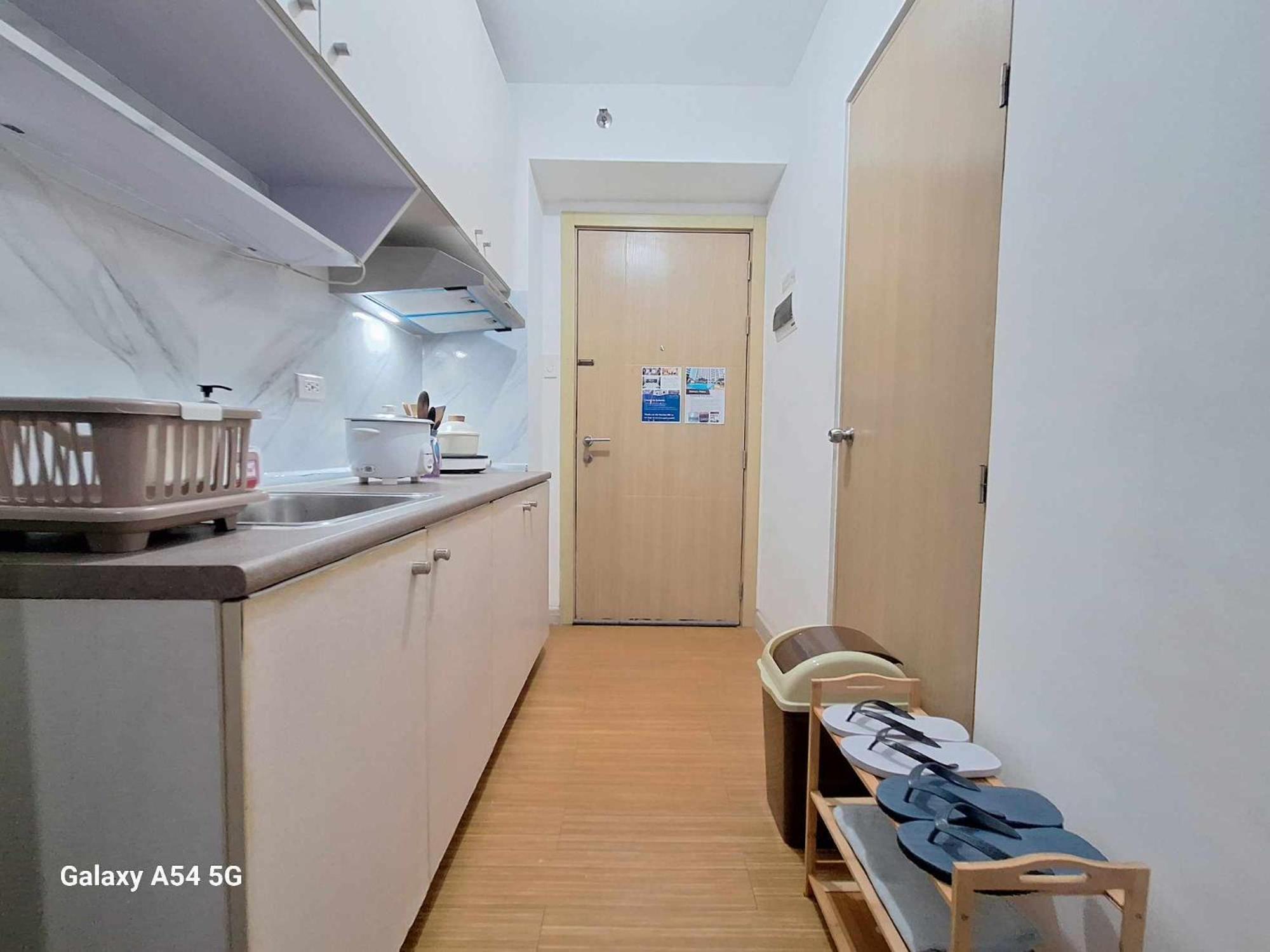 Stylish 1br With Wifi And Queen Size Bed In Grace Res * Manila
