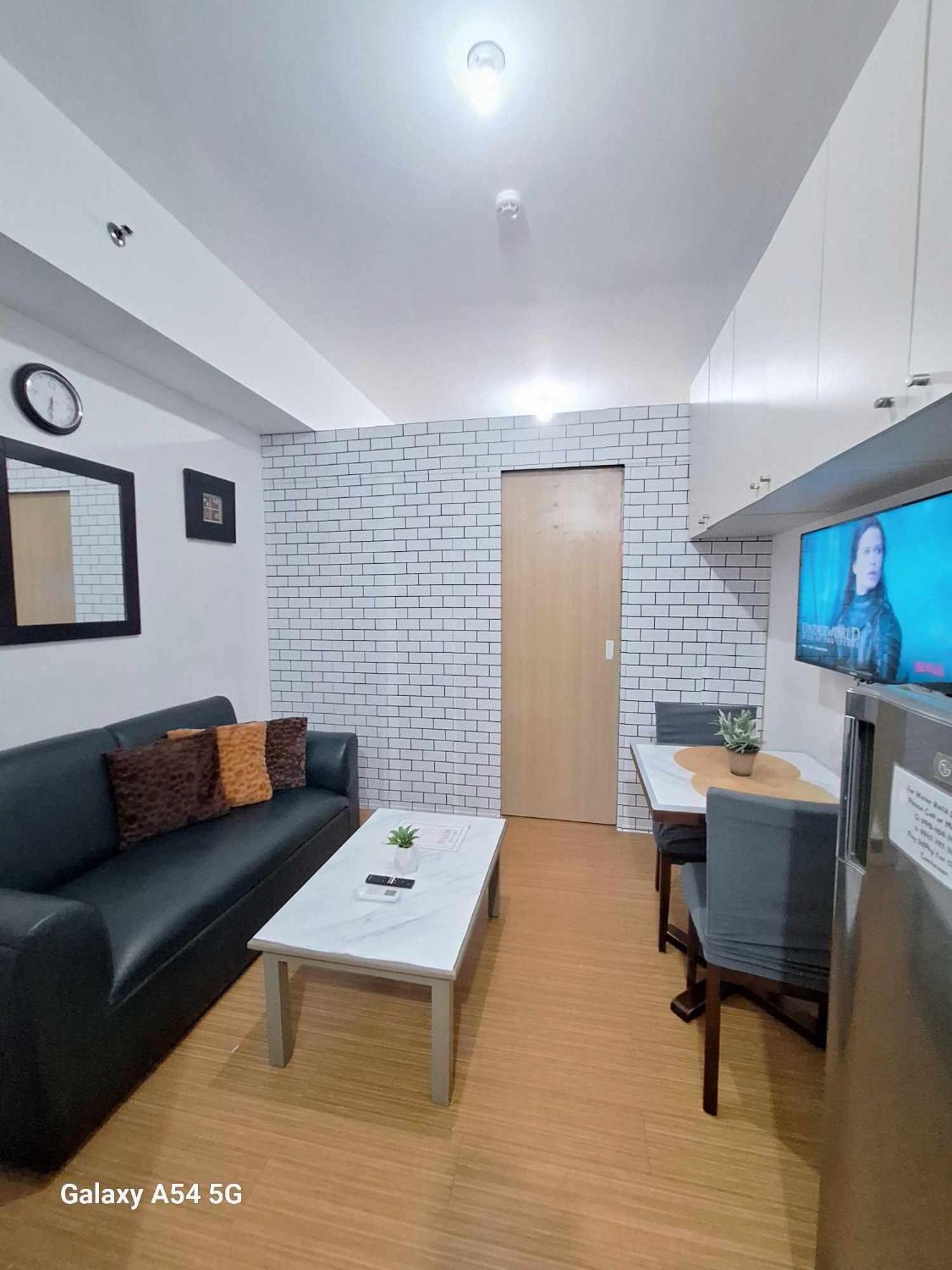 Stylish 1br With Wifi And Queen Size Bed In Grace Res Apartment Manila