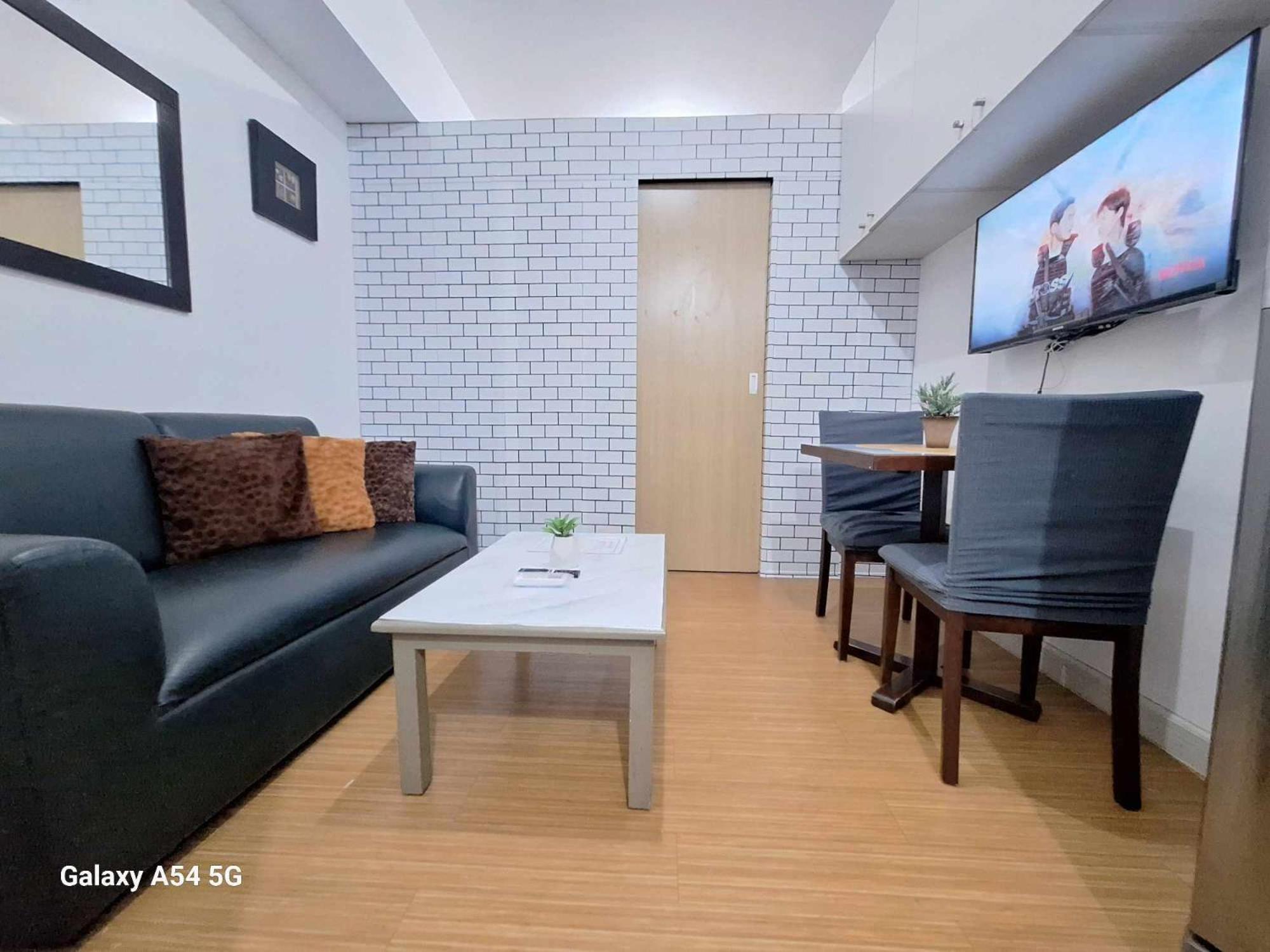 Stylish 1br With Wifi And Queen Size Bed In Grace Res * Manila