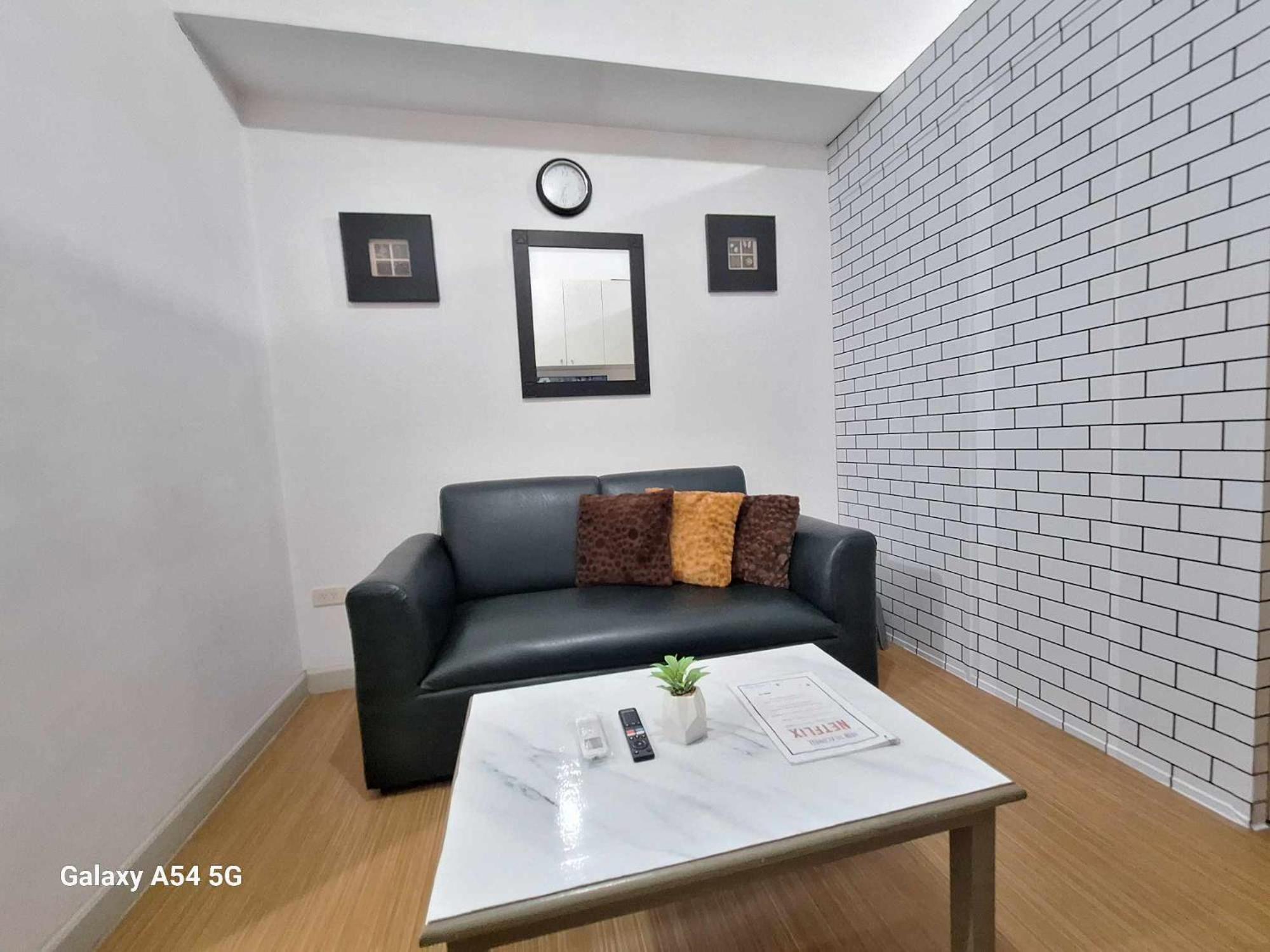 Apartment Stylish 1br With Wifi And Queen Size Bed In Grace Res Manila
