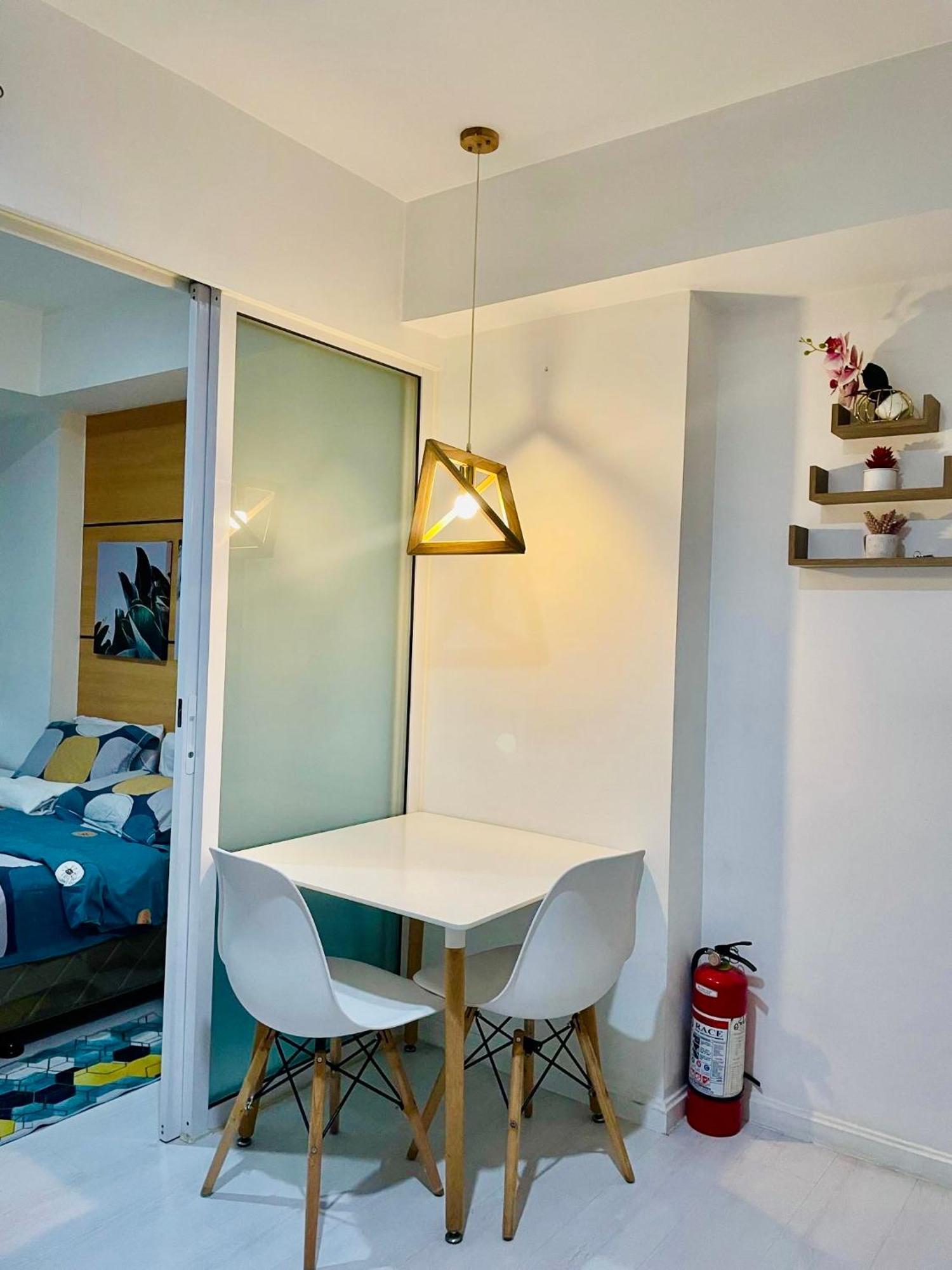 Apartment Quickscape - Azure Staycation Manila
