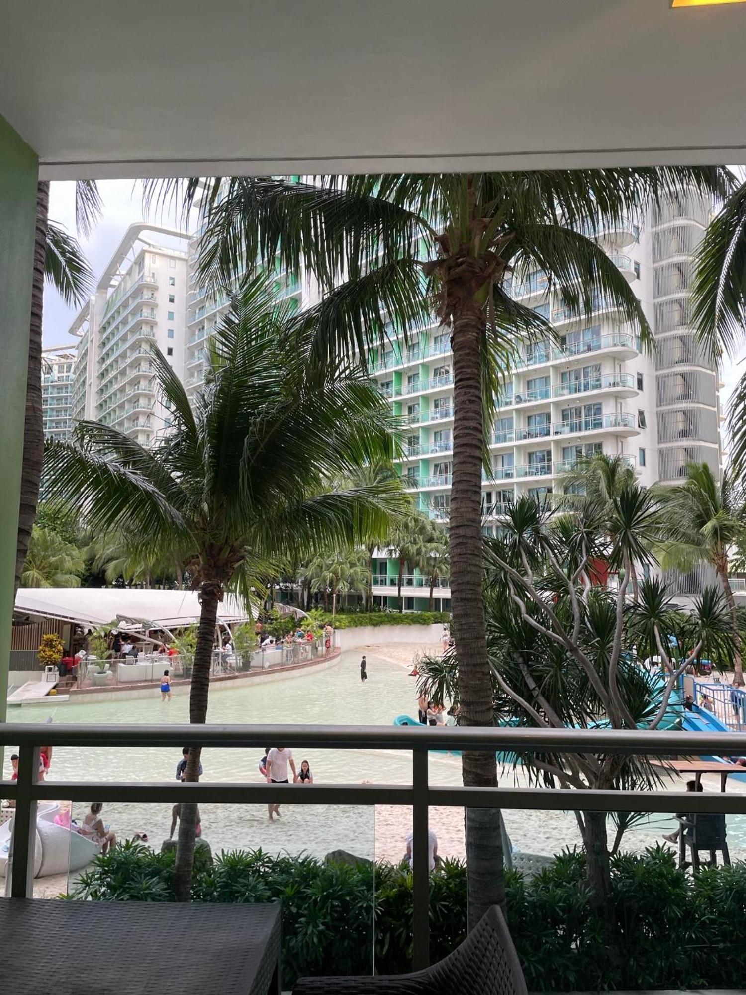 Quickscape - Azure Staycation Manila