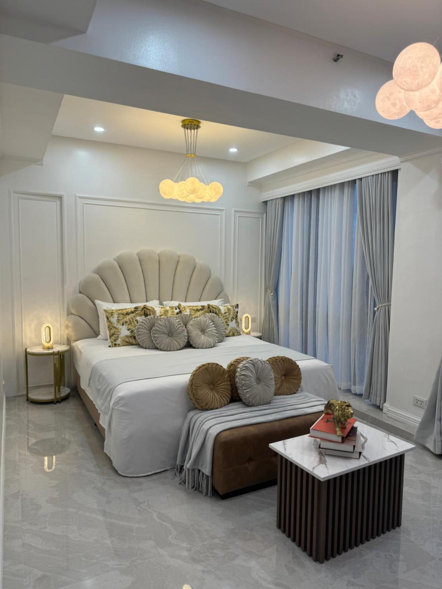 Makati Prime Luxury Apartment