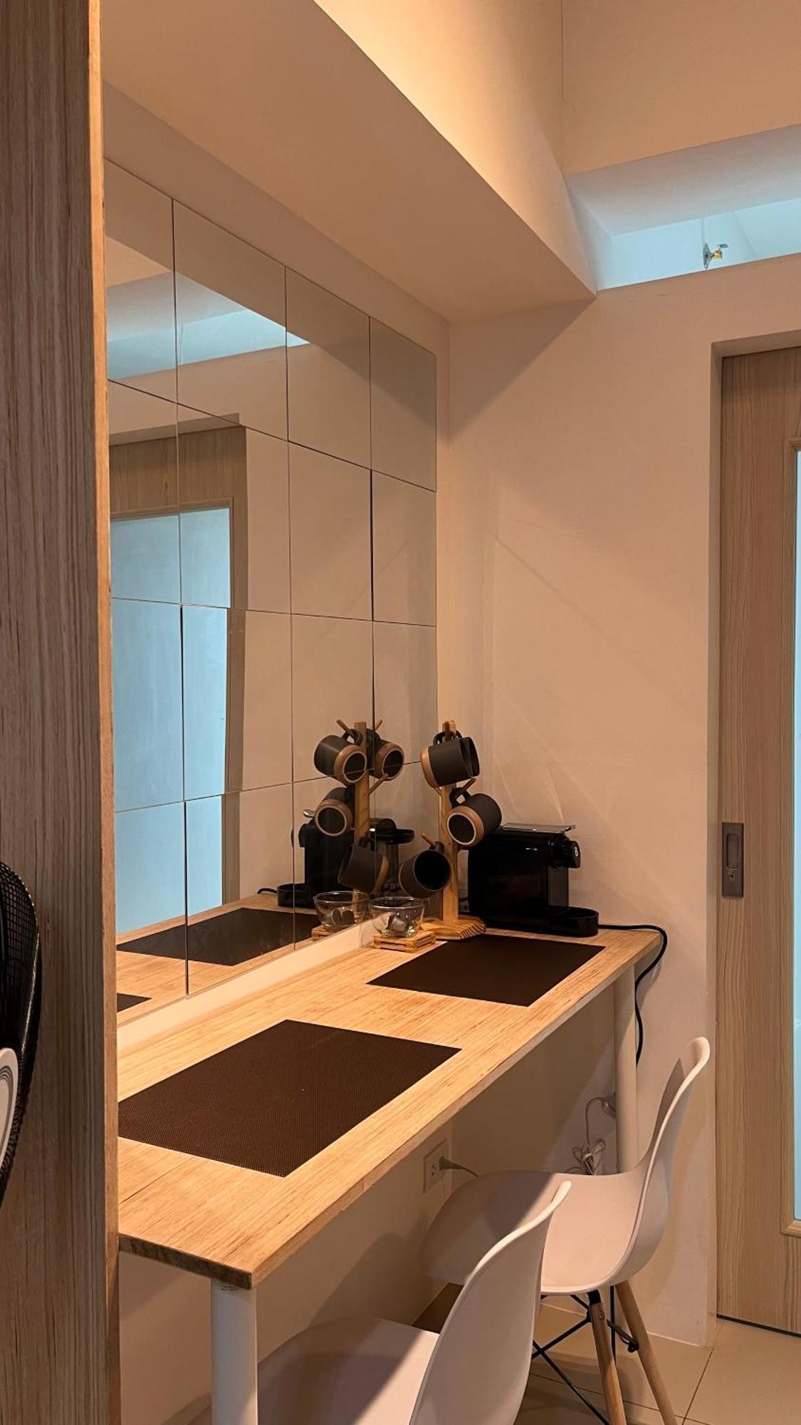Stunning 1br W Amazing Infinity Pool And 360 Roof Deck Viewing Makati And Rockwell Lights - 5 Mins Drive Away To Poblacion Makati Apartment