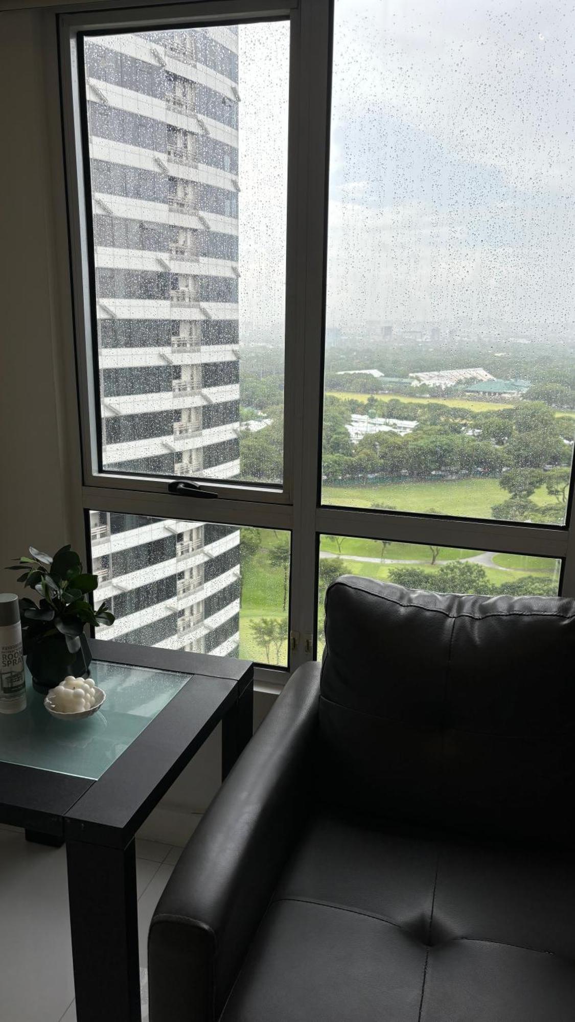 Apartment Sunset And Golf Course View Bgc 2br Manila