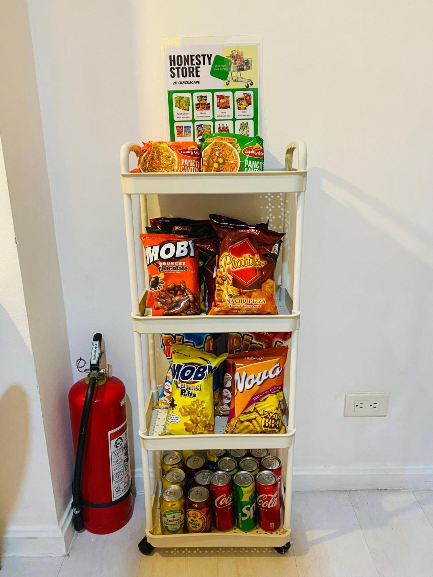 Quickscape - Azure Staycation Apartment Manila