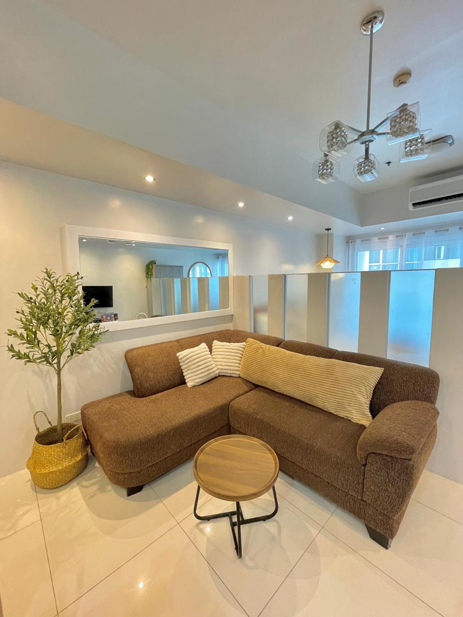 The Bgc Burgos Circle Apartment