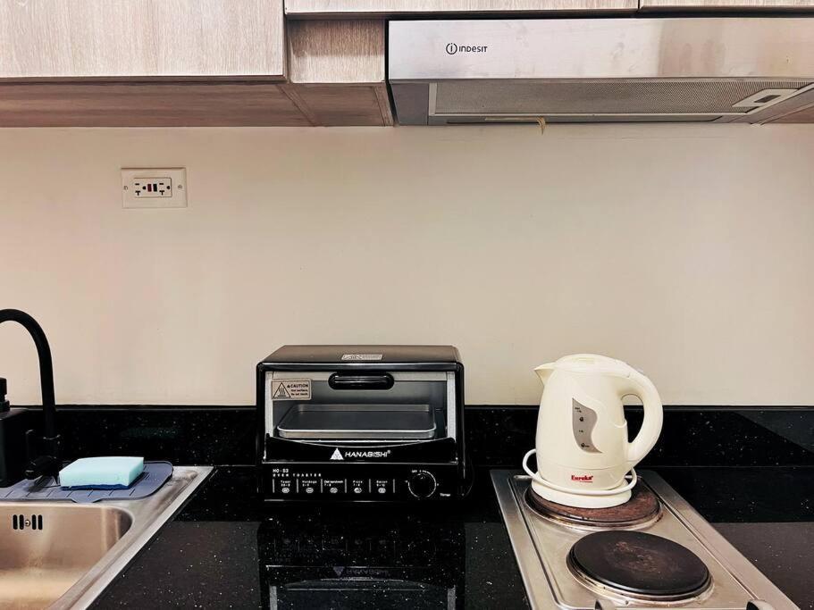 Apartment 1br Unit Condotel W Balcony Fame Residences -fm18
