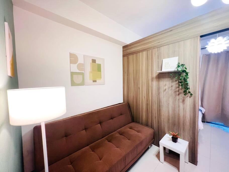 1br Unit Condotel W Balcony Fame Residences -fm18 Apartment Manila