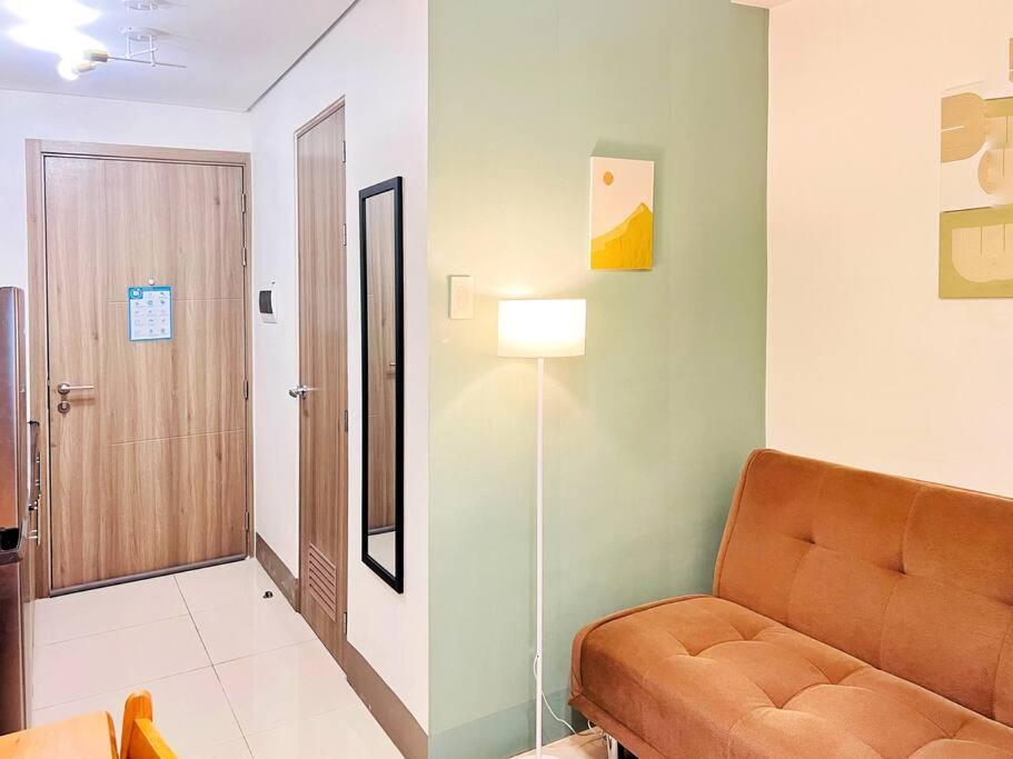 1br Unit Condotel W Balcony Fame Residences -fm18 Manila
