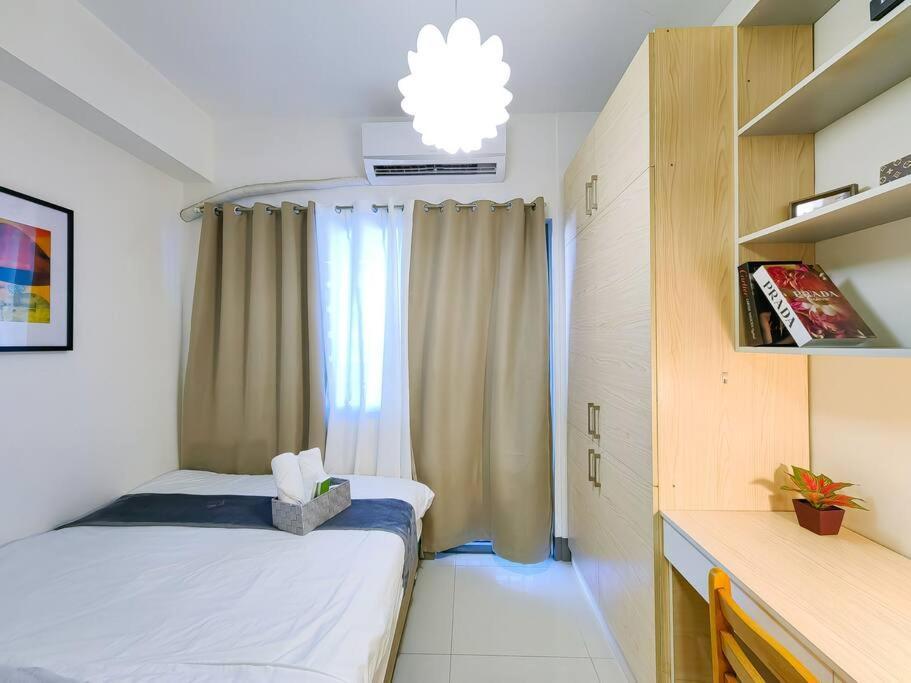 Apartment 1br Unit Condotel W Balcony Fame Residences -fm18