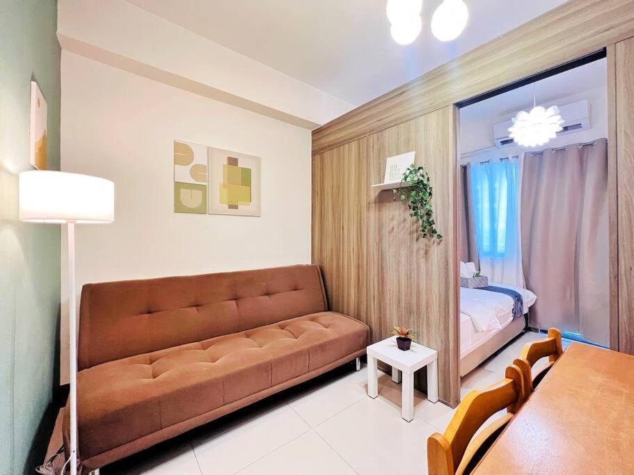 1br Unit Condotel W Balcony Fame Residences -fm18 Apartment