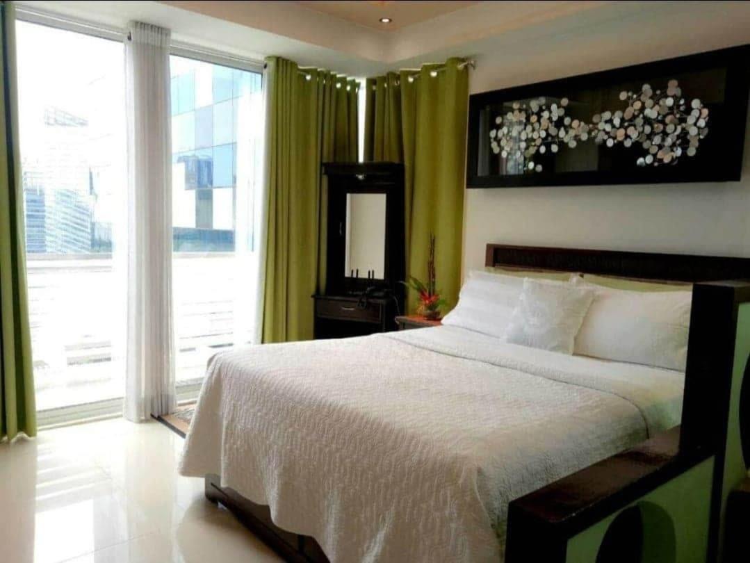 Apartment Executive In Bgc *