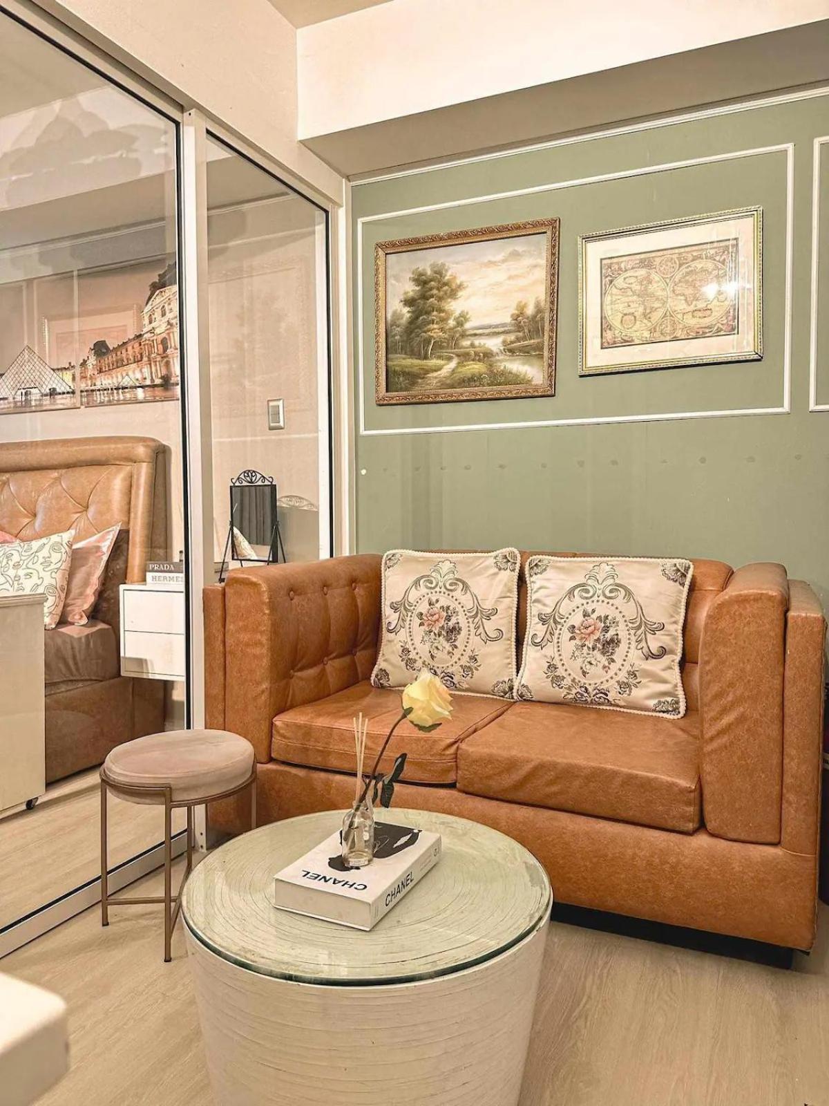Apartment Beach Front Living In The Heart Of The City, Azure Residences *
