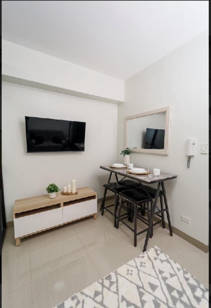Abbies Staycation Apartment *