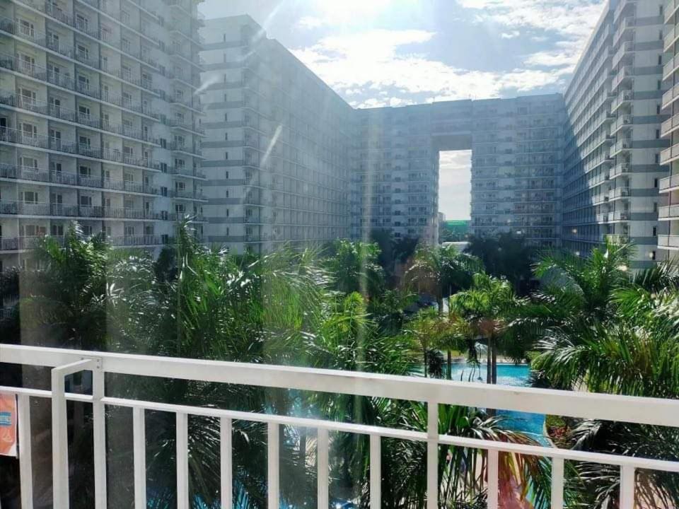 Shell Residences Mall Of Asia * Manila