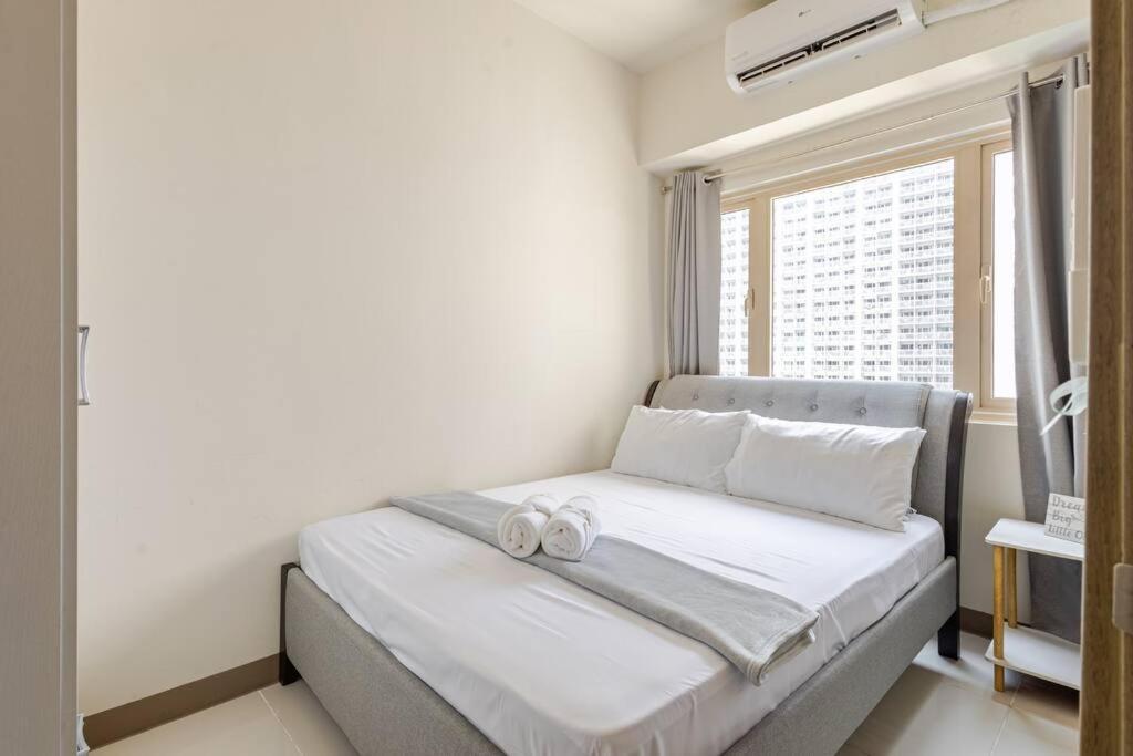 Apartamento Luxurious Bayview 2br Near Moa Picc Ccp Free Wifi In Pasay Manila