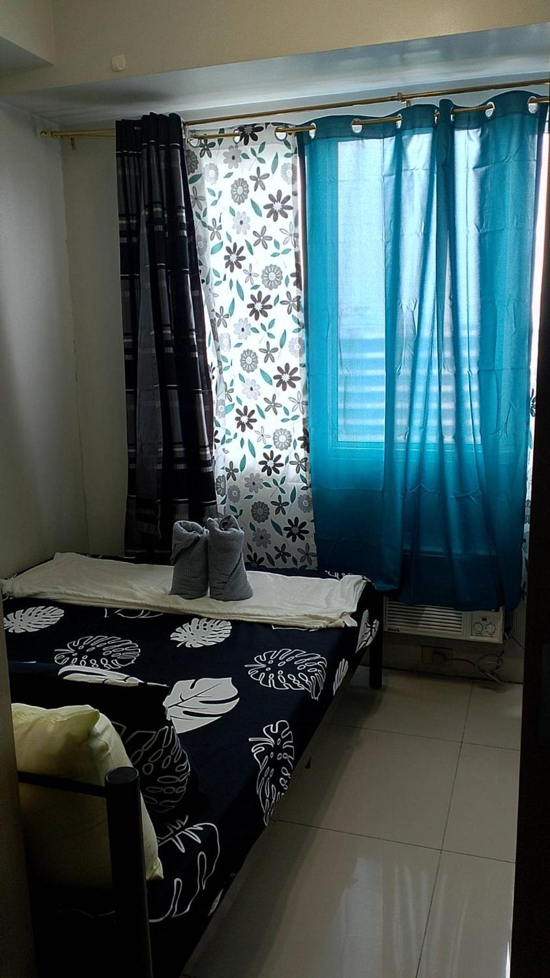 Apartment Eriel Condotel Manila