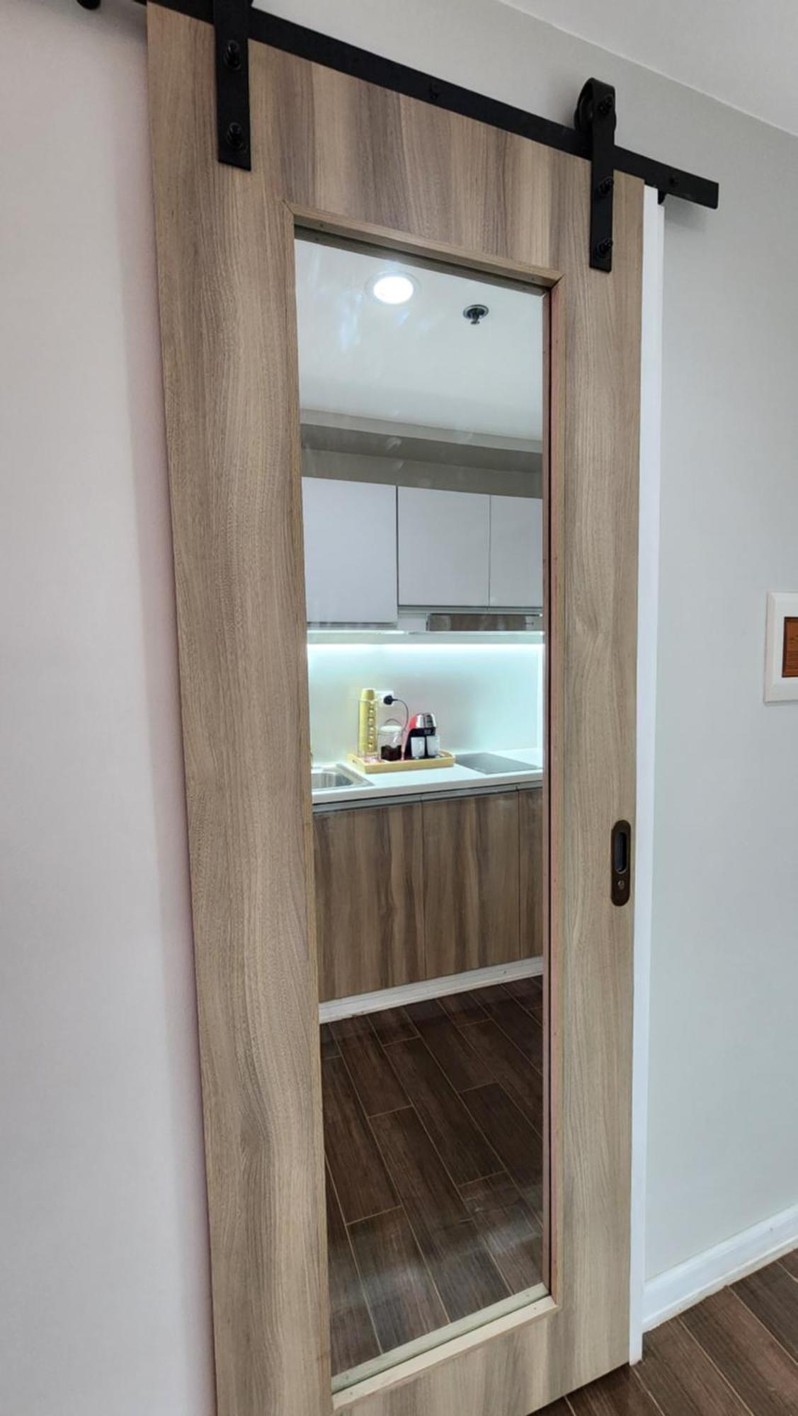 Apartment Air Fantasy Sophisticated Chic Family Living 300 Mbps Fast *